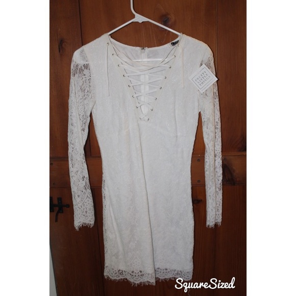 Lace Quarter Sleeve Bodycon Dress - Picture 1 of 3